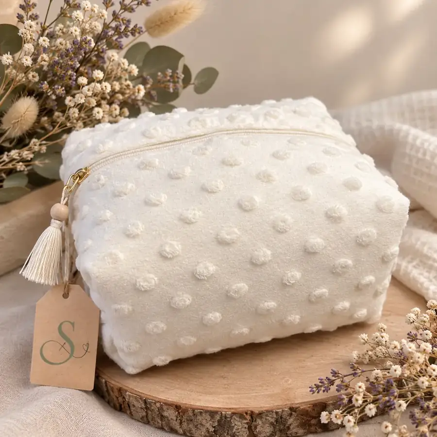 Neceser de plumeti blanco